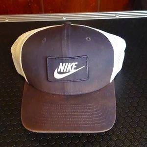 Nike snapback cap